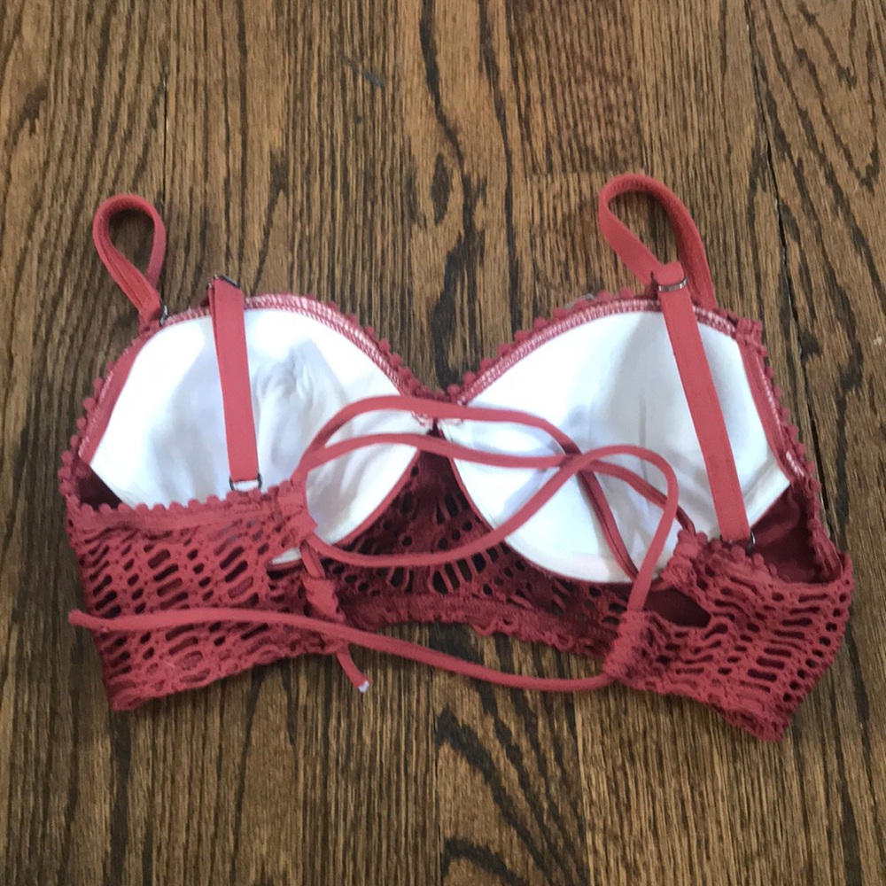 bathing suit top - Picture 2 of 4